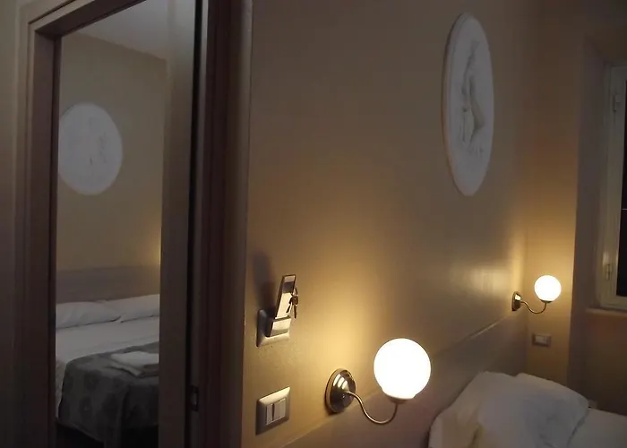 Elide Hotel