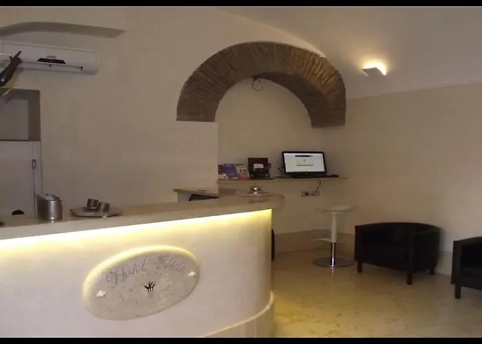 Elide Hotel