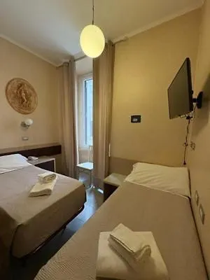 Hotel Elide 3*