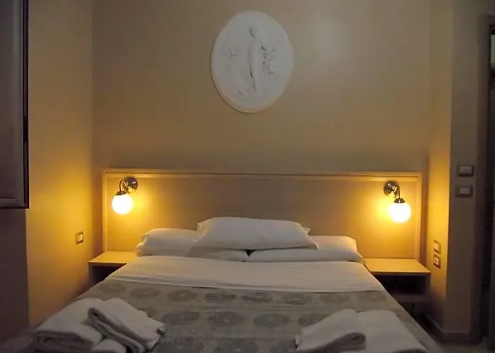 Otel Elide 3*